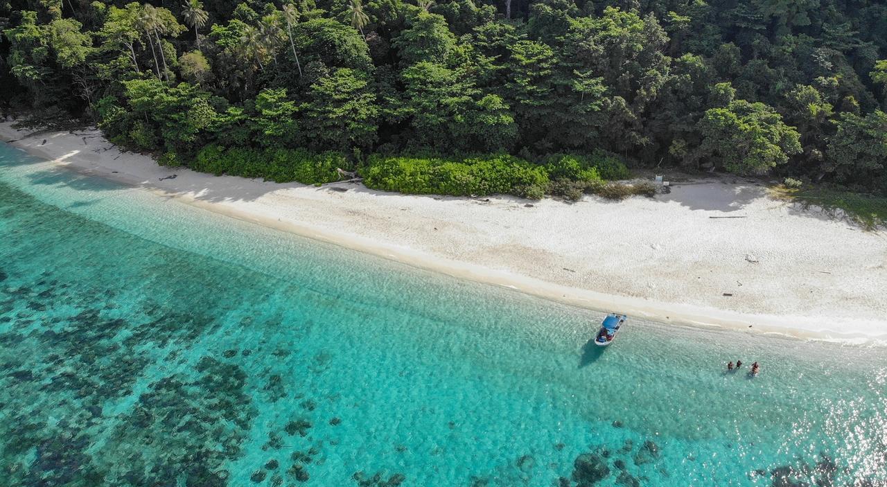 Aman Tioman Beach Resort Kampung Genting Εξωτερικό φωτογραφία